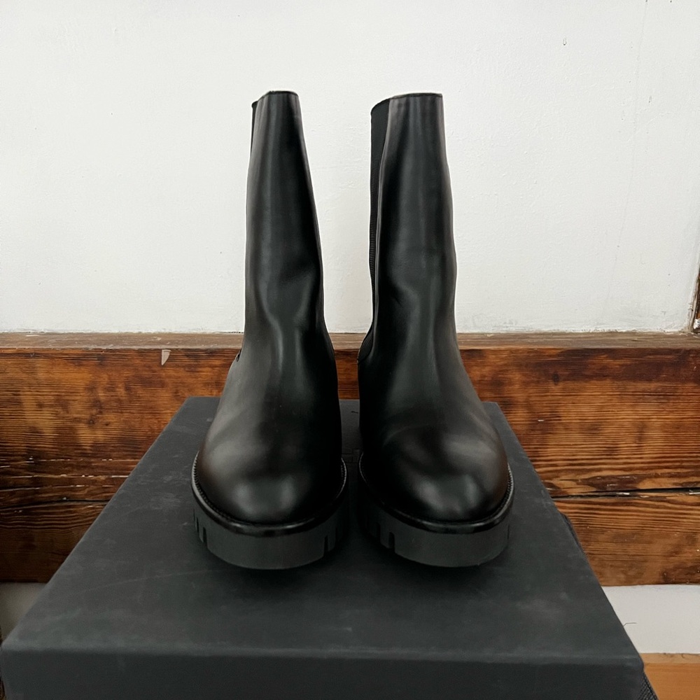 Theory Chelsea Boots Never Been Worn NEW in Box